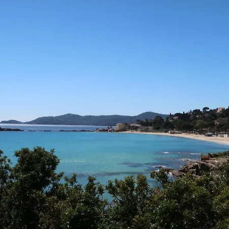 Le Cormoran By Interhome Lejlighed Le Lavandou